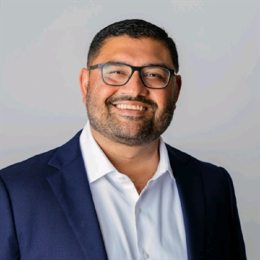 全国铁路暑运累计发送旅客近6亿人次